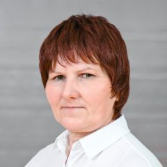 Попова Ирина